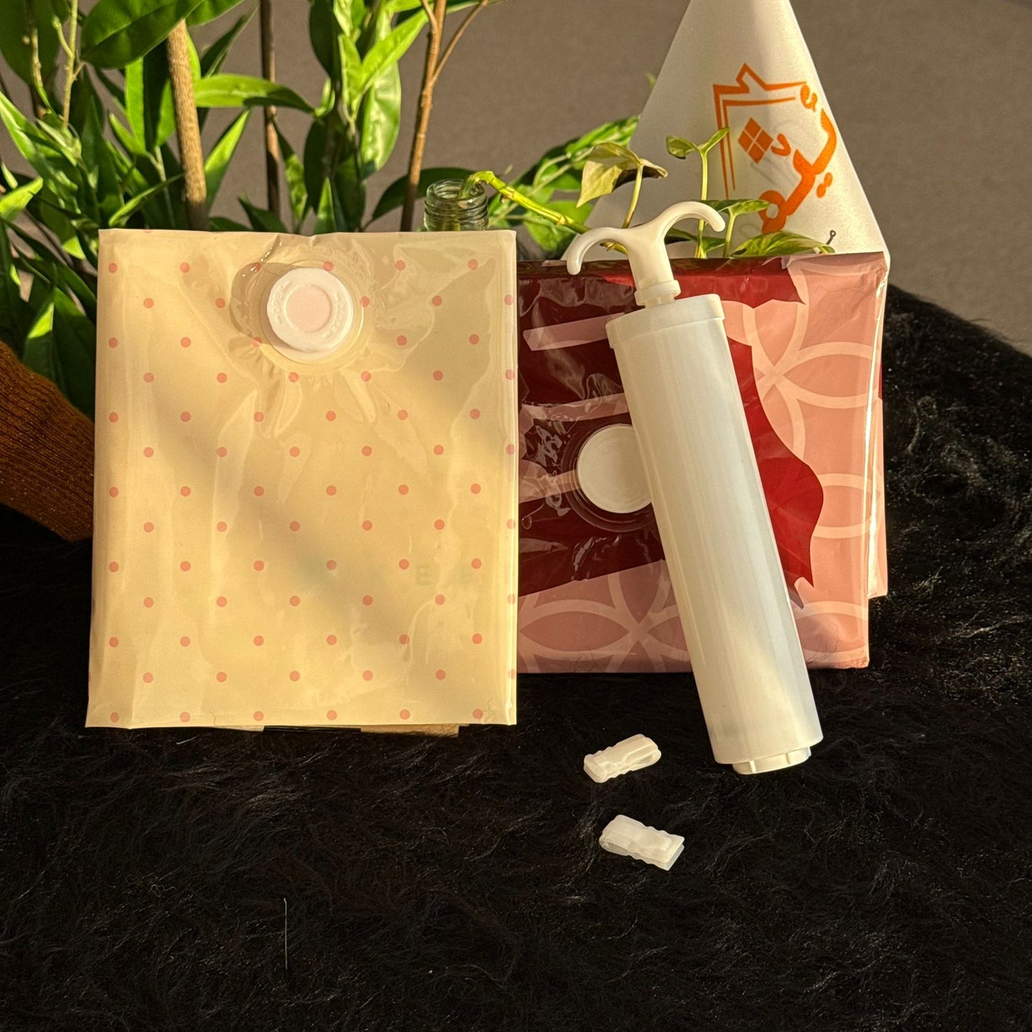 أكياس تخزين مفرغة من الهواء بمضخة يدوية – أكياس ضغط موفرة للمساحة