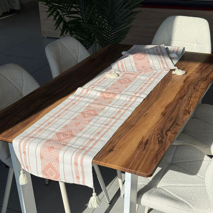 35 × 220 سم ڕاکەری مێزی تواوەی دیکۆراتی بە وردەکاری تاسڵ