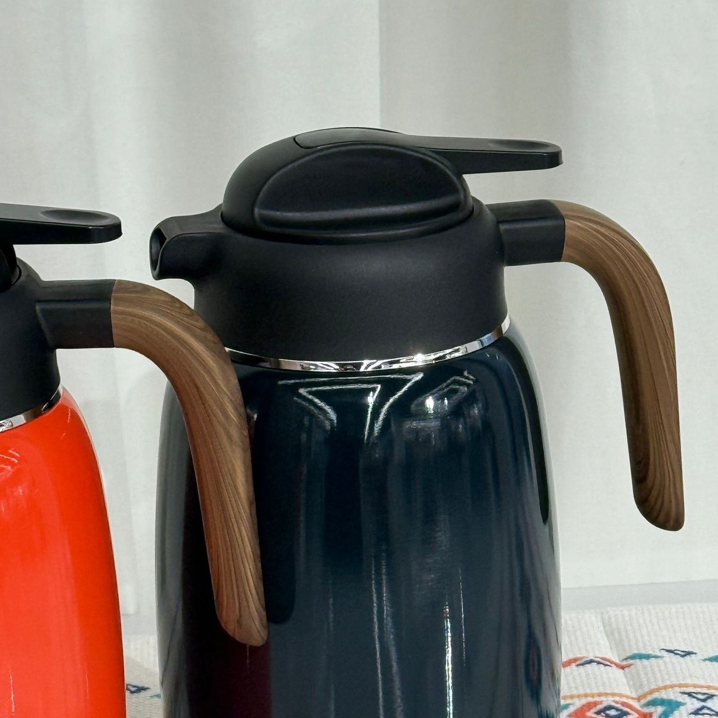 تەرموسەکانی ئیزۆل کراو بە بۆشایی ئەلێگانت