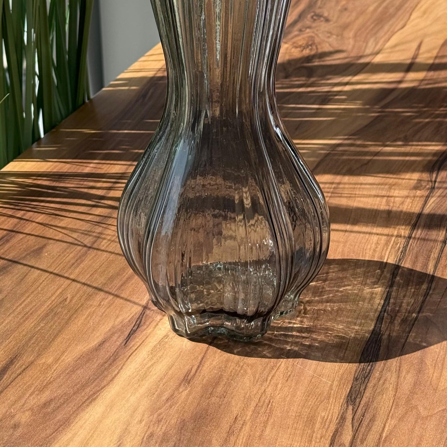 Roselle Curved Glass Vases - Black