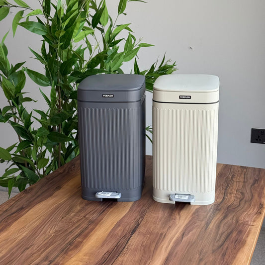 دواسة فاخرة وصندوق قمامة ضغط مع دلو داخلي