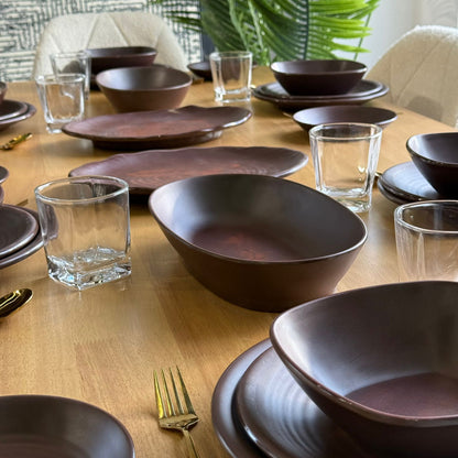 طقم أطباق عشاء أنيق وعصري من الميلامين