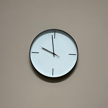 Modern Minimalist Round Wall Clock