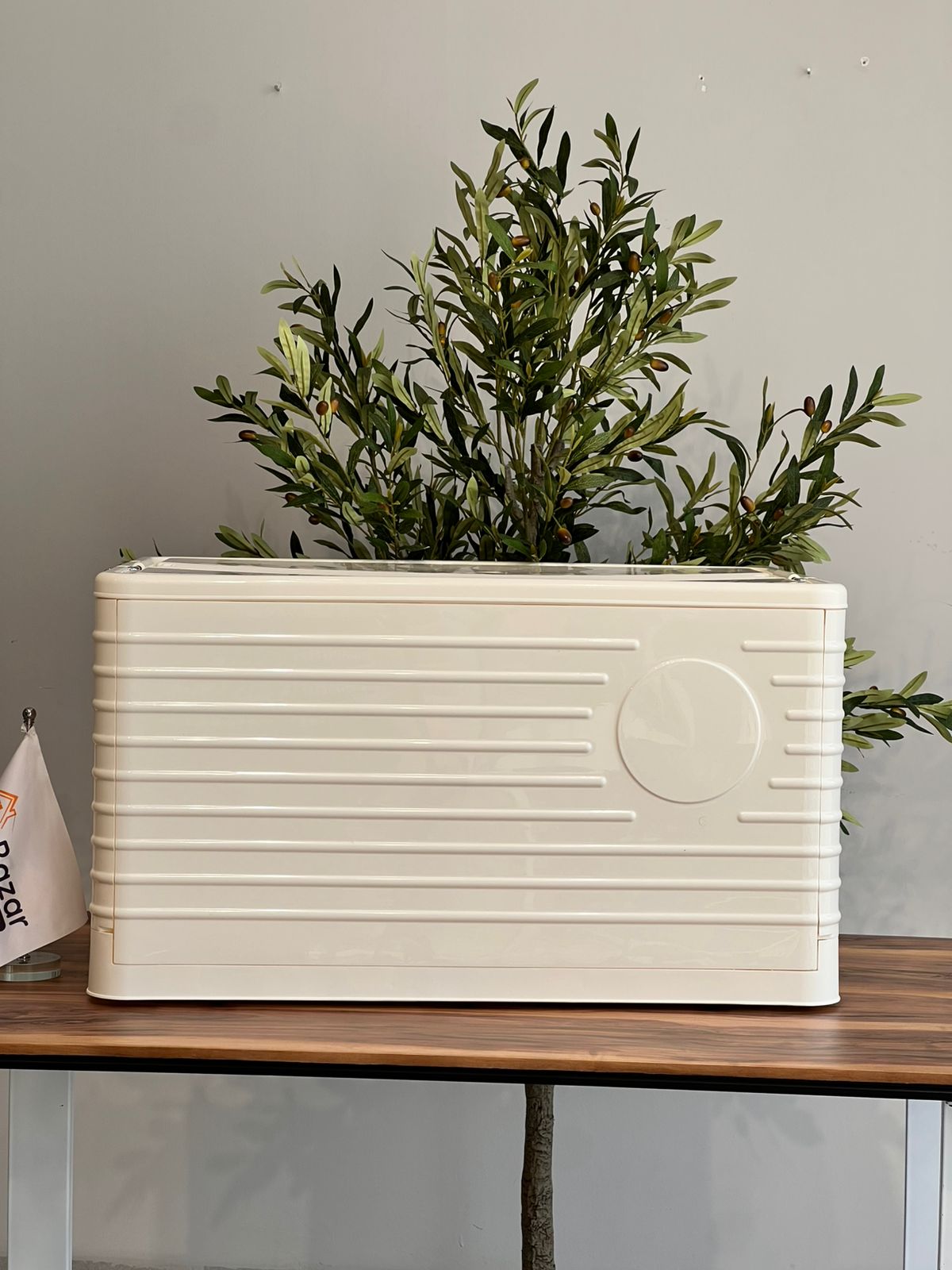 8 سندوقی هەڵگرتنی فرە مەبەستی تاشراو