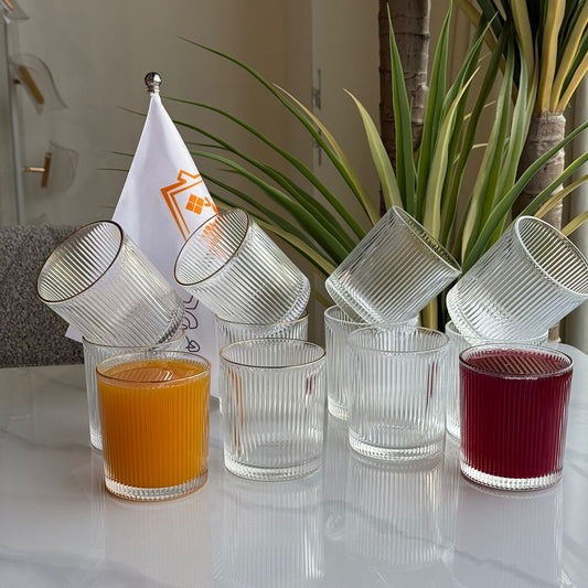 مجموعة أدوات زجاجية أنيقة وبسيطة