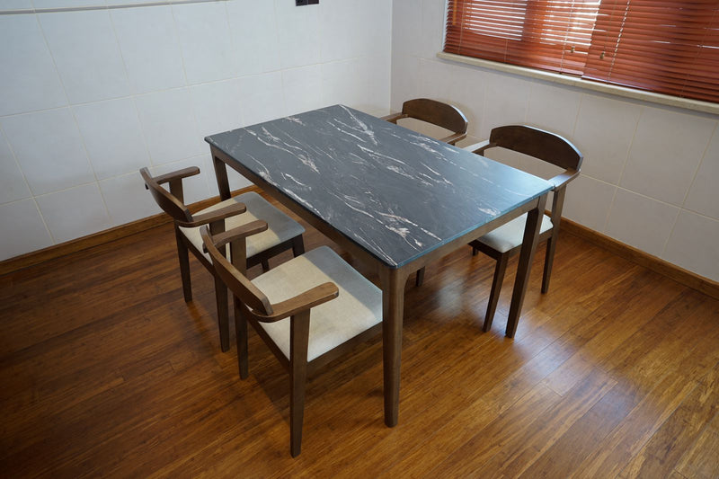 طاولة أدريان ليتيزيا مع كراسي ديلان -خشب زان طبيعي