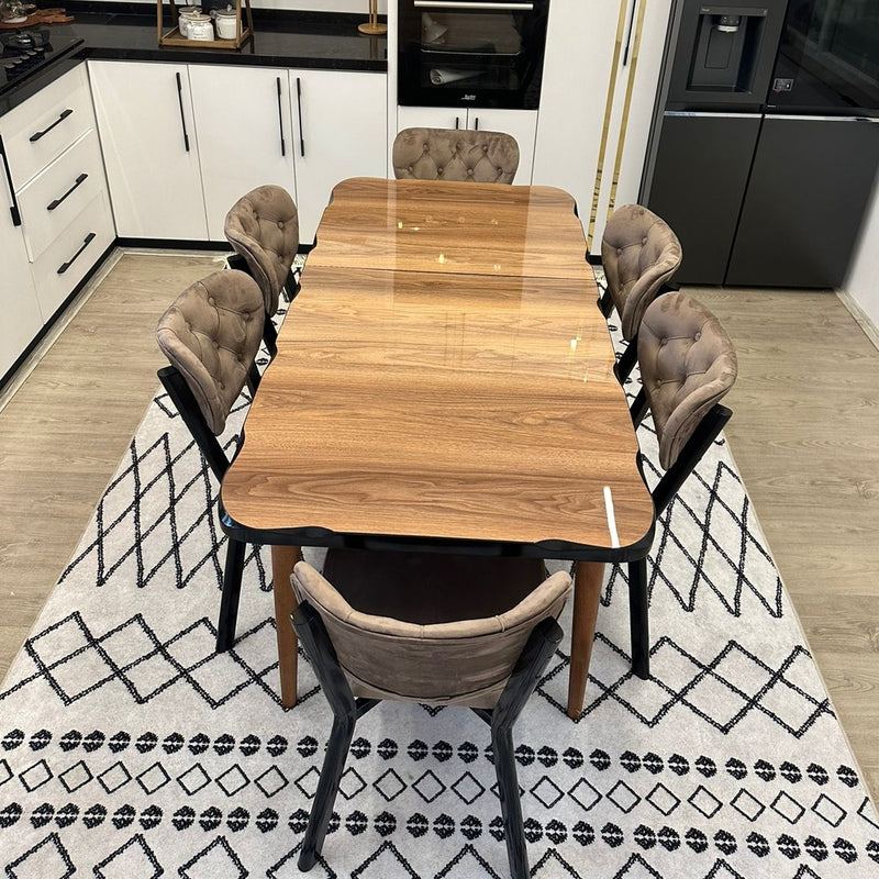 Gorgeous Classic Chair and Table Dining Set