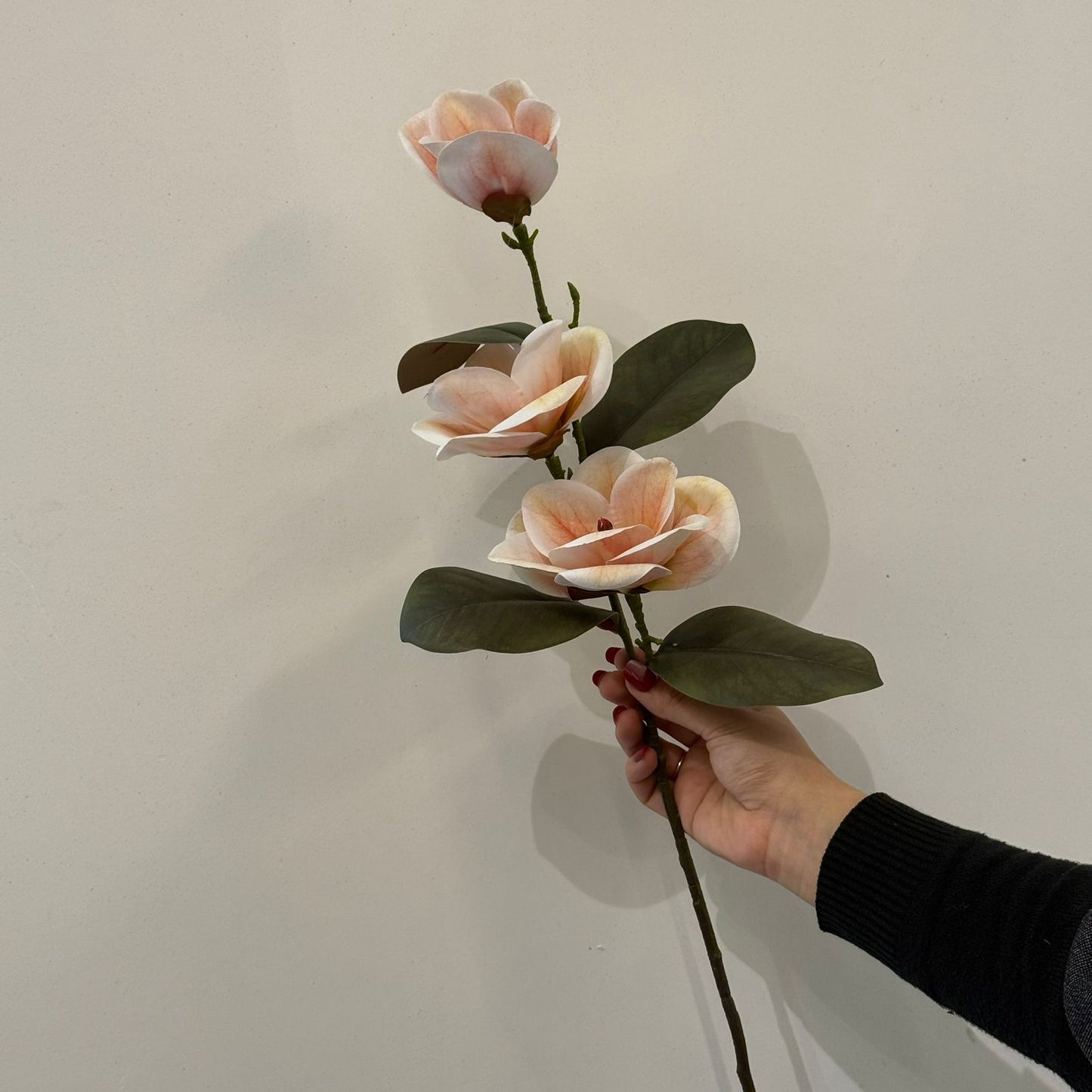 Magnolia Artificial Flower Stem