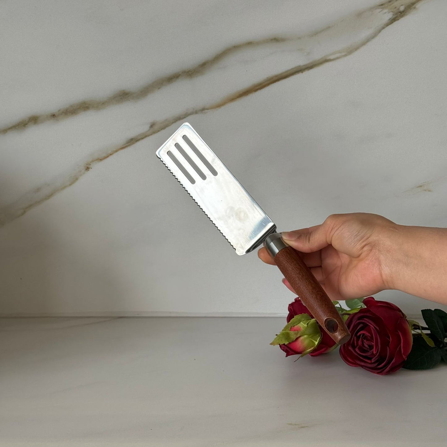 کۆکردنەوەی ئامێری چێشتخانە لە پۆڵا ستانلێس بە دەستە دار