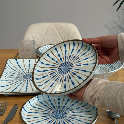 سێتێکی مۆدێرنی  نان خواردن بە نەخشی شین