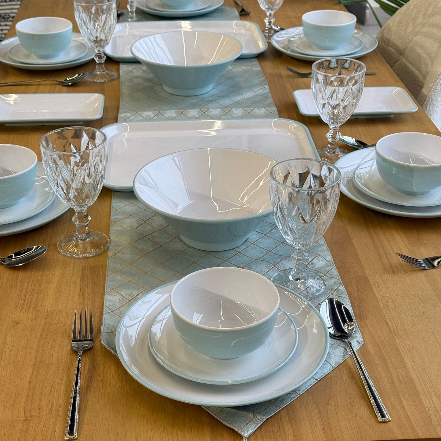 24 قطعة - طقم أواني طعام عصرية أنيقة