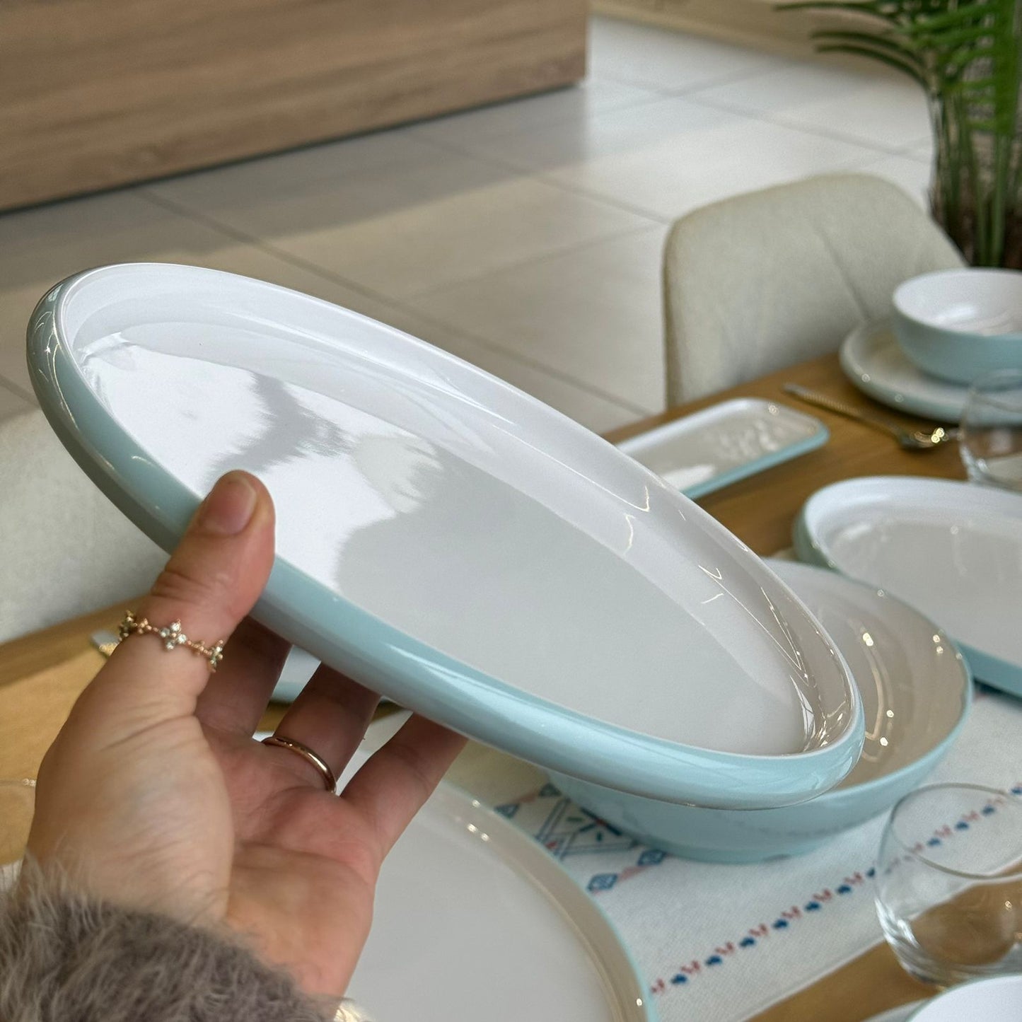 18 قطعة - طقم أواني طعام عصرية أنيقة