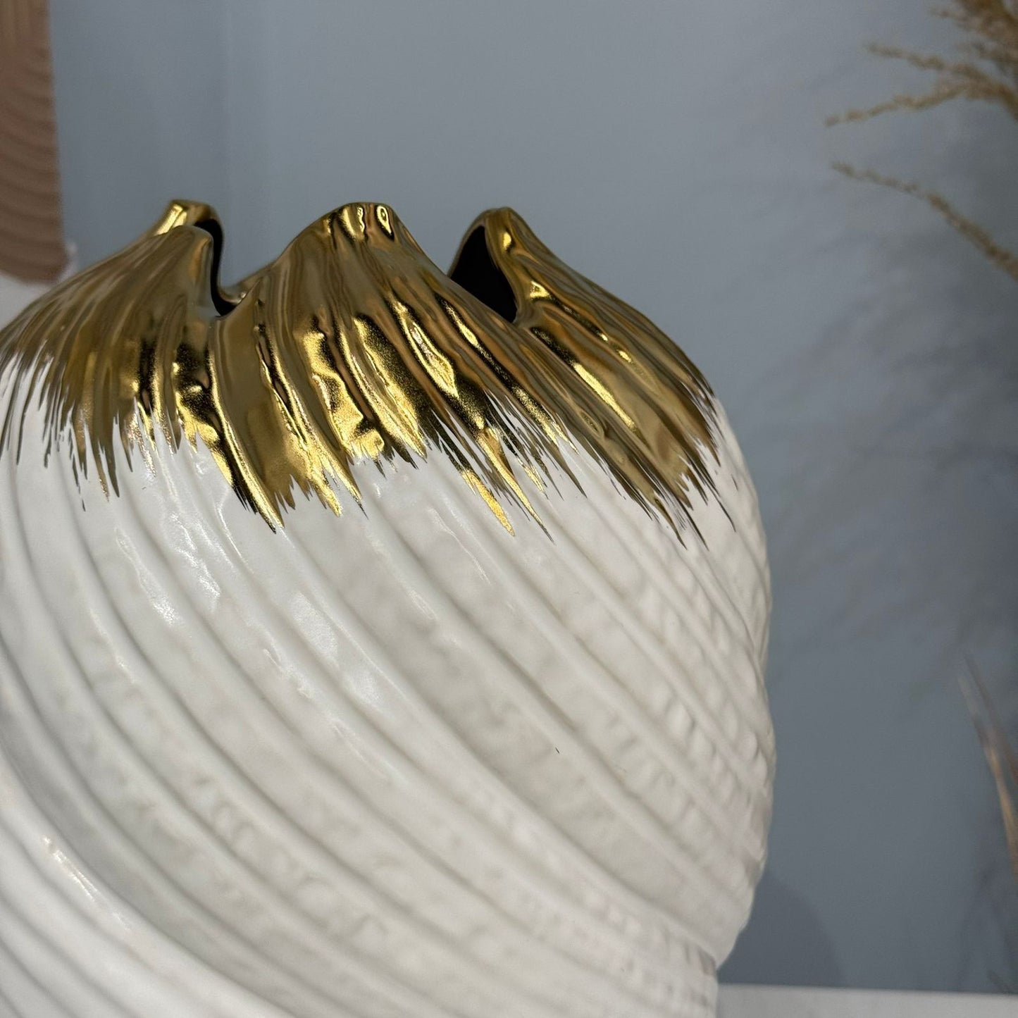 Handcrafted Luxury Ceramic Decorative Vase