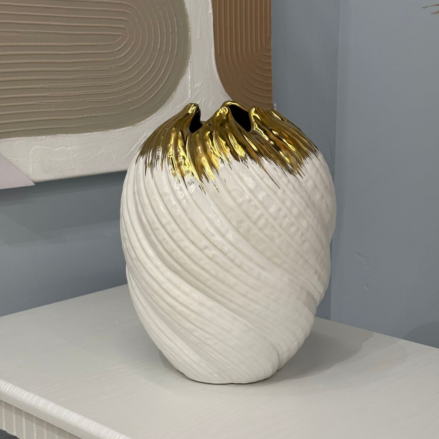 Handcrafted Luxury Ceramic Decorative Vase