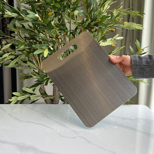 لوح تقطيع من الفولاذ المقاوم للصدأ المصقول بمقبض