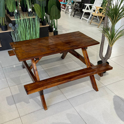 طاولة نزهة خارجية خشبية كلاسيكية مع مقاعد مدمجة