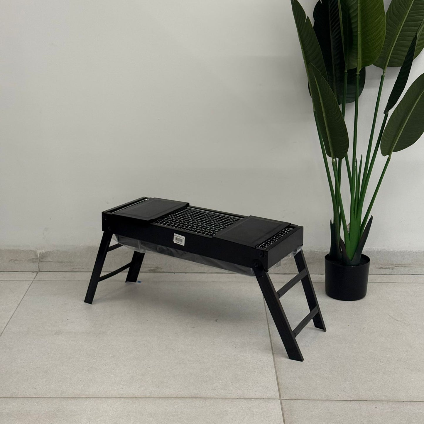 Foldable Portable Charcoal Barbecue Grill with Side Tray