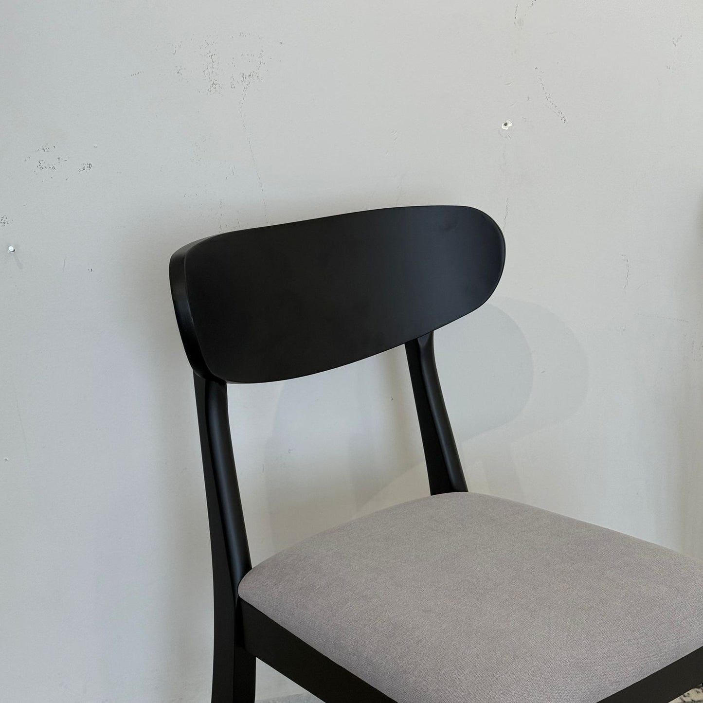 IYAN- کورسی نانخواردنی دار مۆدێرن لەگەڵ کورسی کوشن