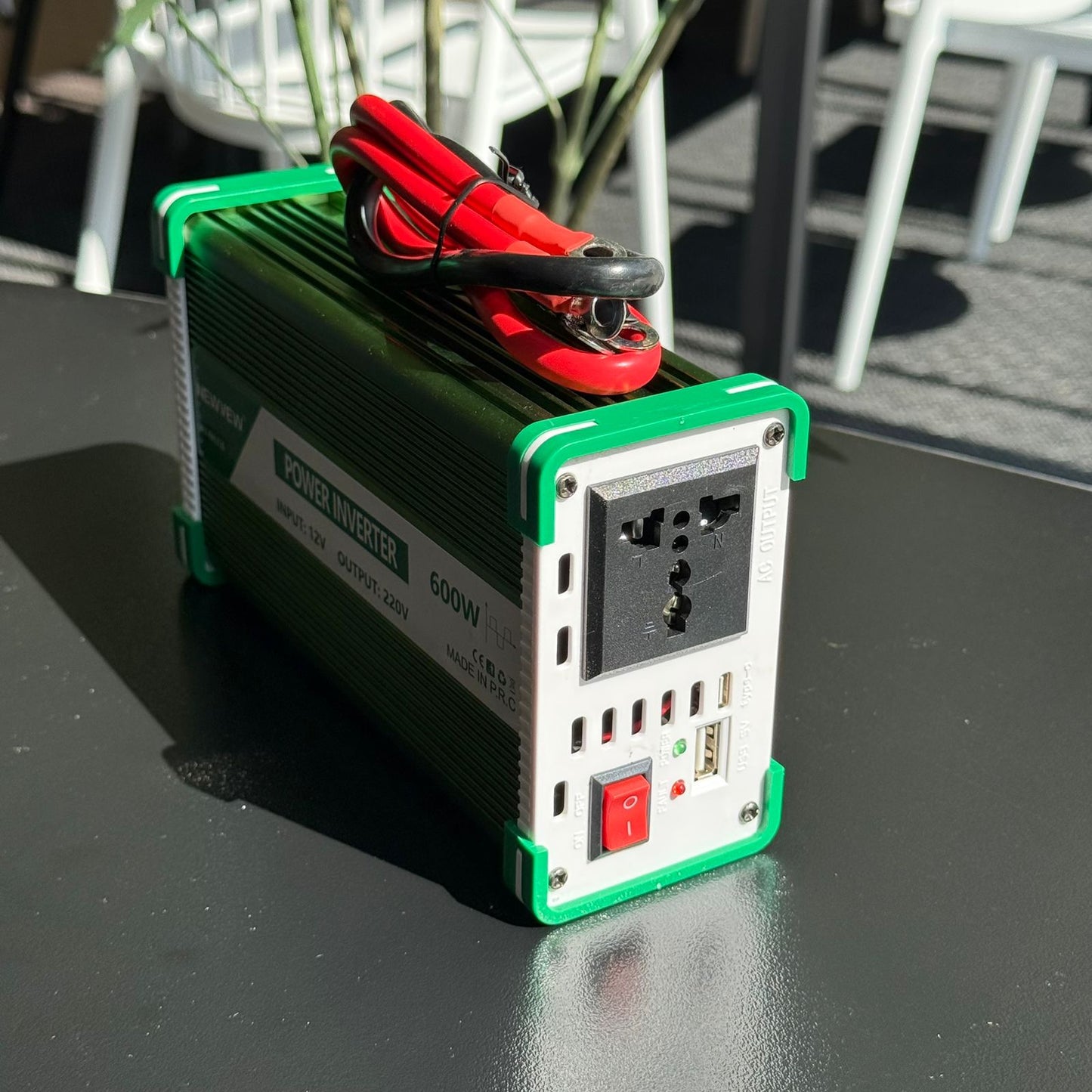 Portable Car Power Invertor 12V – 300W / 600W / 1000W