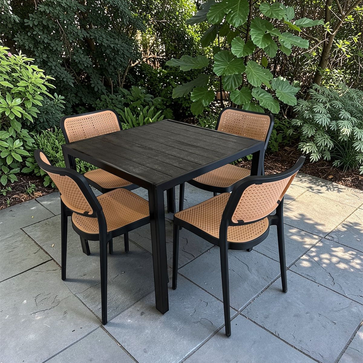 MARY Chair & Vera Table Outdoor Furniture Set
