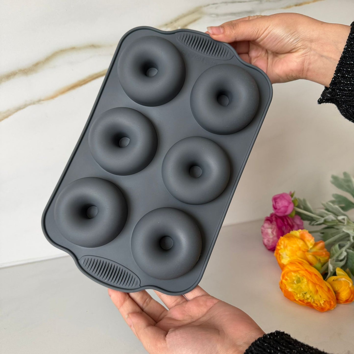 Silicone Mini Cake & Chocolate Molds