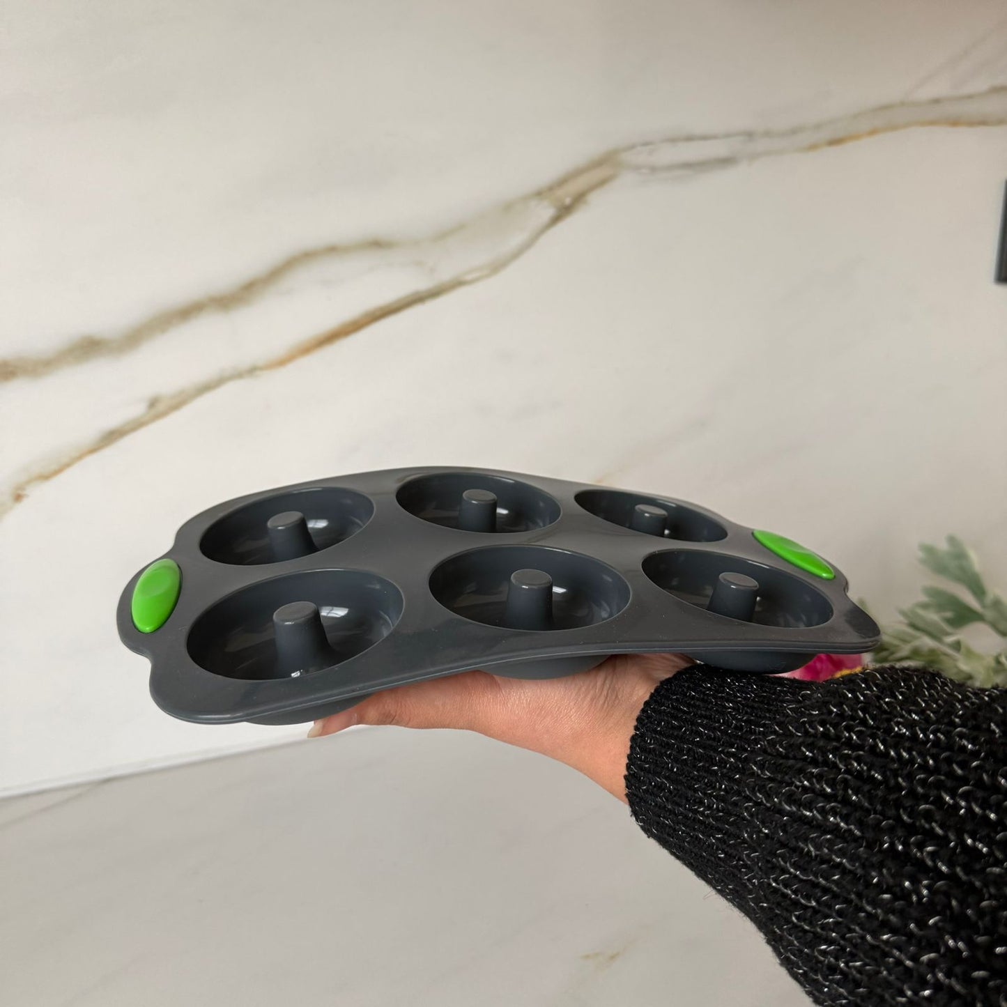 Silicone Mini Cake & Chocolate Molds