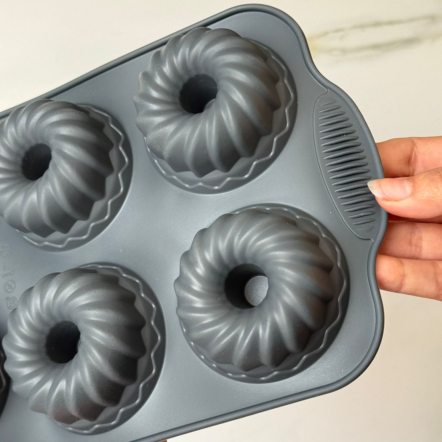 Silicone Mini Cake & Chocolate Molds