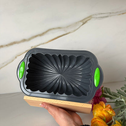 Non-Stick Silicone Loaf Cake Mold – Decorative Baking Pan (3 Designs)