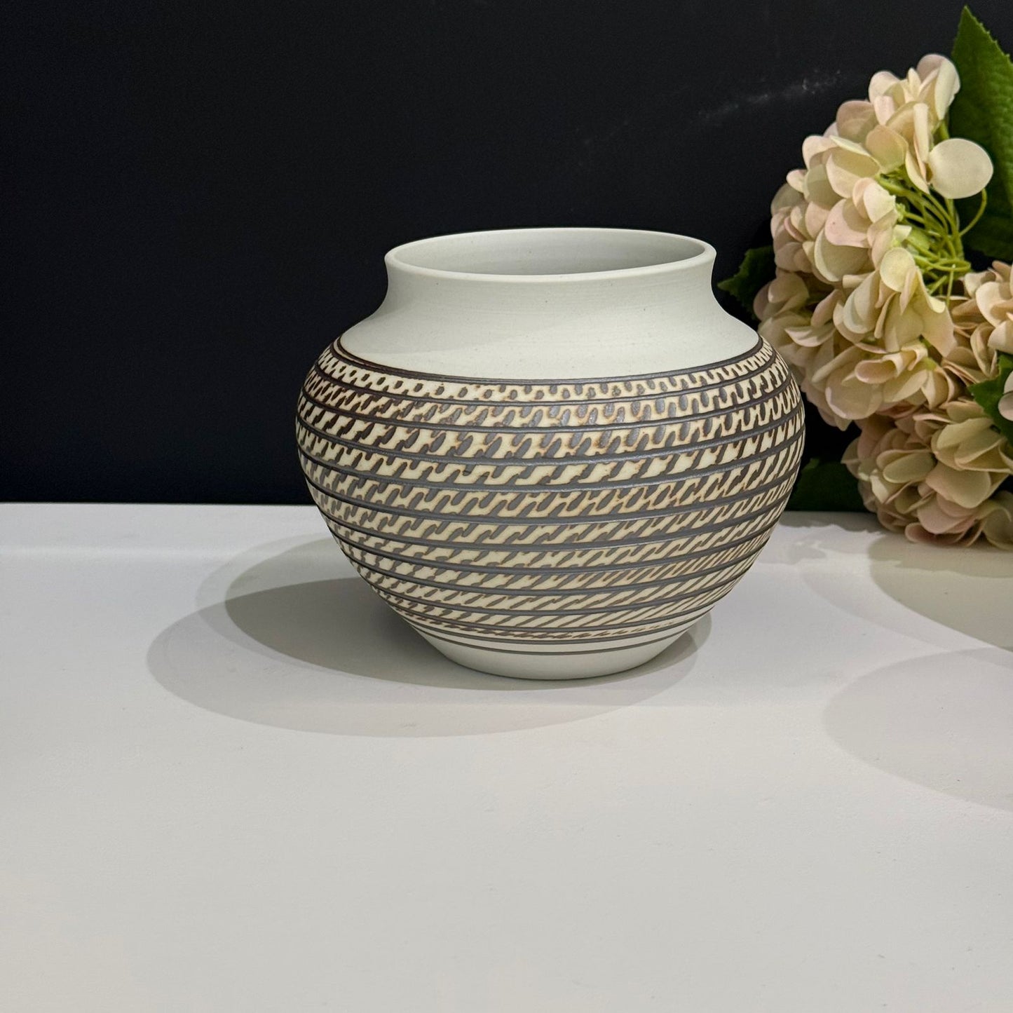 Modern Ceramic Decorative Vase Set – 3 Pieces with Geometric Pattern