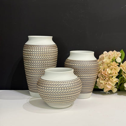 Modern Ceramic Decorative Vase Set – 3 Pieces with Geometric Pattern