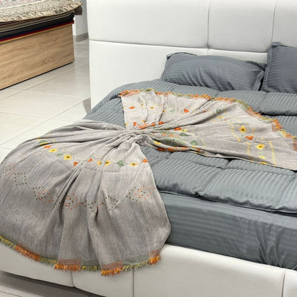 Modern Abstract Throw Blanket for Bed, Sofa & Floor Seating
