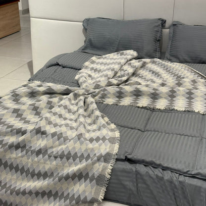Modern Abstract Throw Blanket for Bed, Sofa & Floor Seating