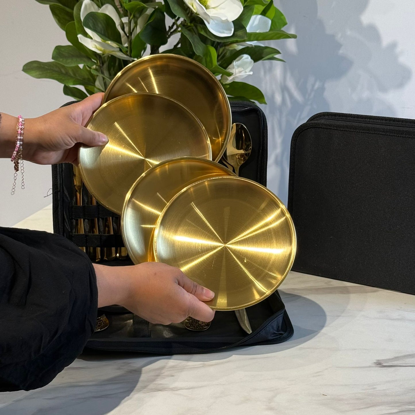 Luxury Gold Stainless Steel Cutlery Set with Portable Storage Case