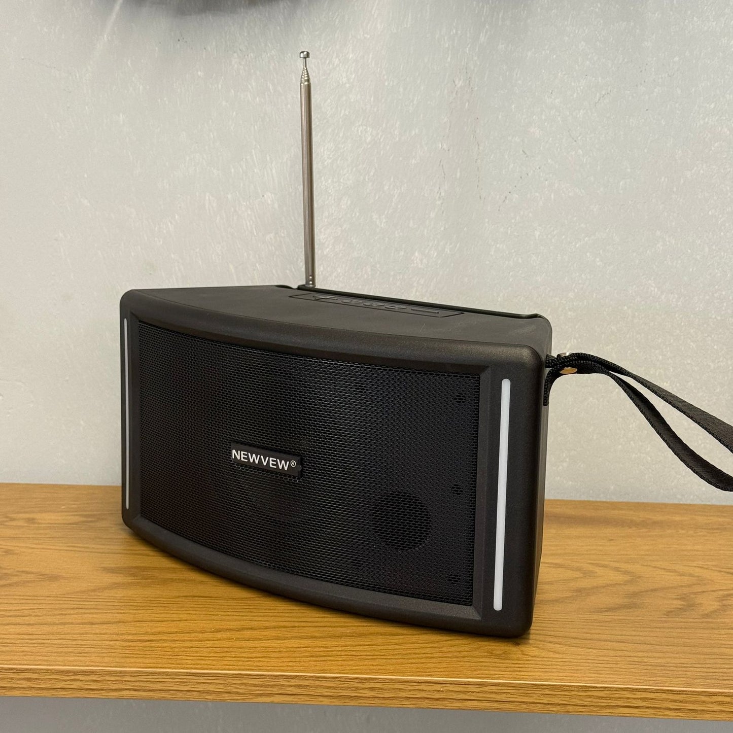 Portable Wireless Solar Speaker