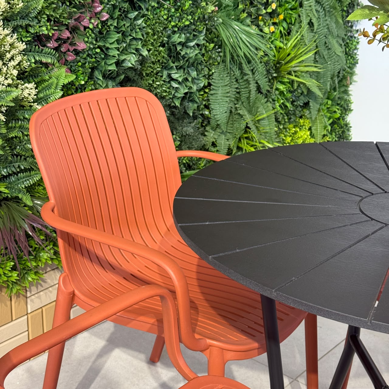 Modern Outdoor Round Table & Chair Set - Black & Orange