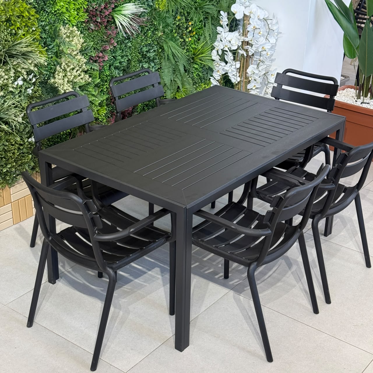 Modern Luxury Outdoor Dining Table & Chair Set - Black