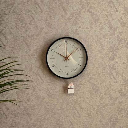 Elegant Classic & Minimalist Wall Clock