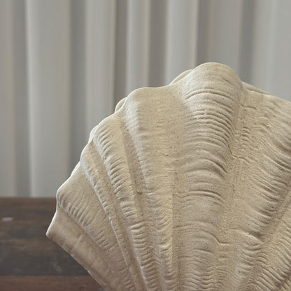 Seashell-Shaped Decorative Vase