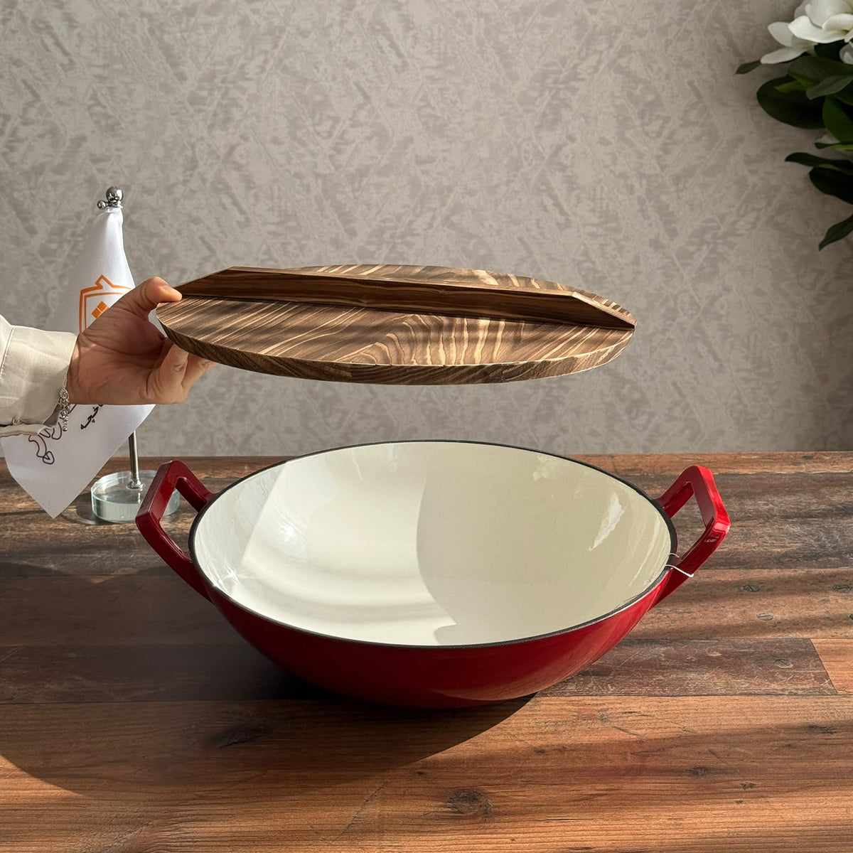 Enameled Cast Iron Pan with Natural Wooden Lid