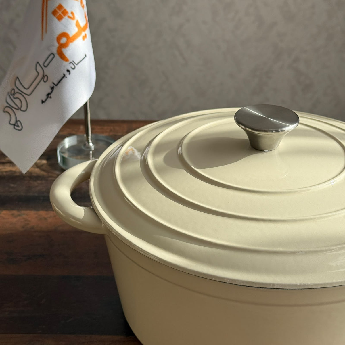 Enamel Cast Iron Dutch Oven Pot with Self-Basting Lid