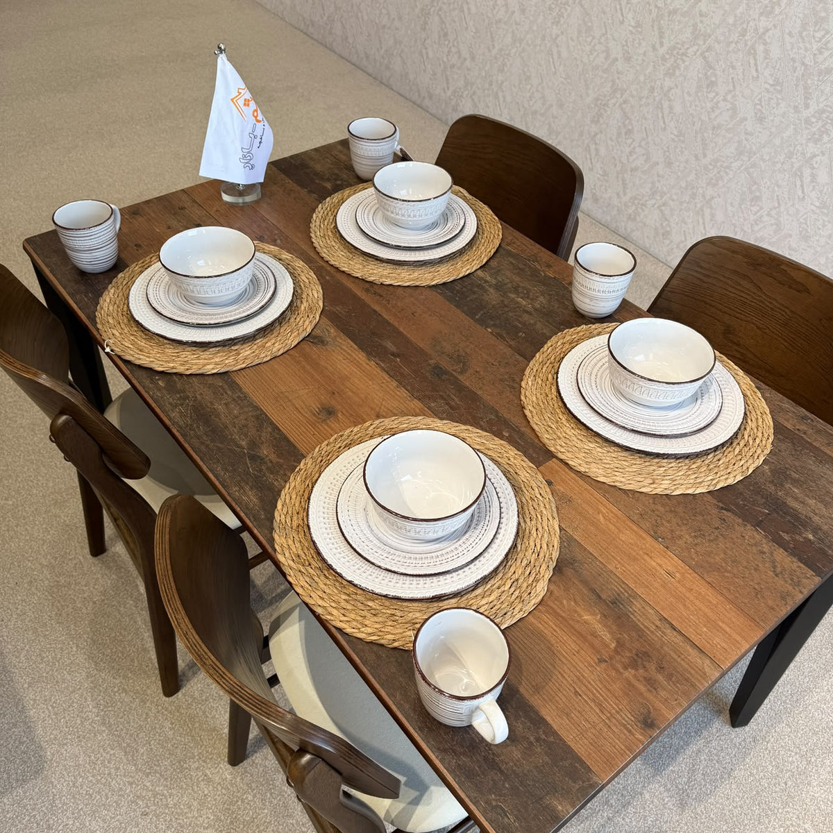 Modern Vintage Ceramic Dinnerware Set - 16 PCS