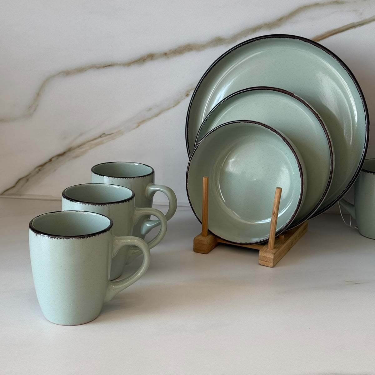 Modern Vintage Dinnerware Set - 16 PCS