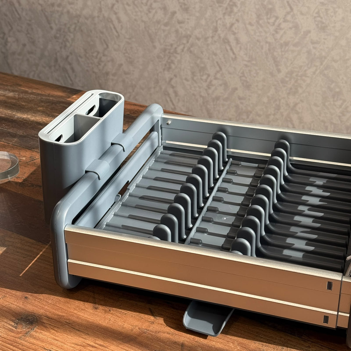 Sliding Extendable Countertop Dish Rack