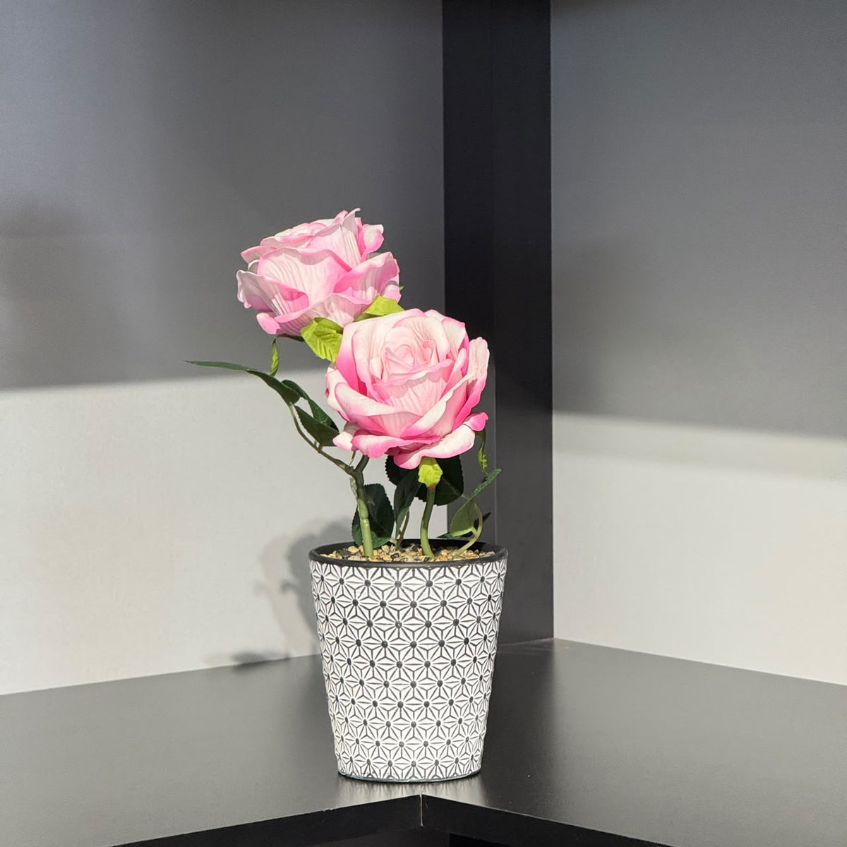 Luxury Potted Artificial Roses