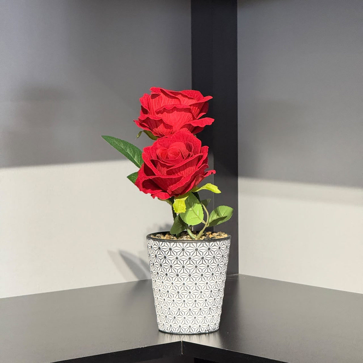 Luxury Potted Artificial Roses