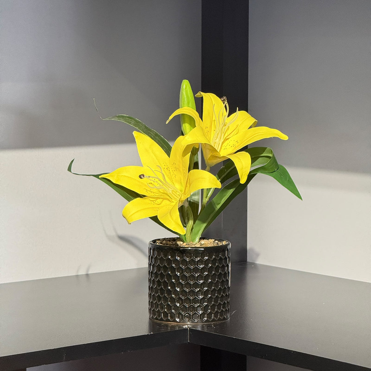 LILY - Potted Artificial Roses