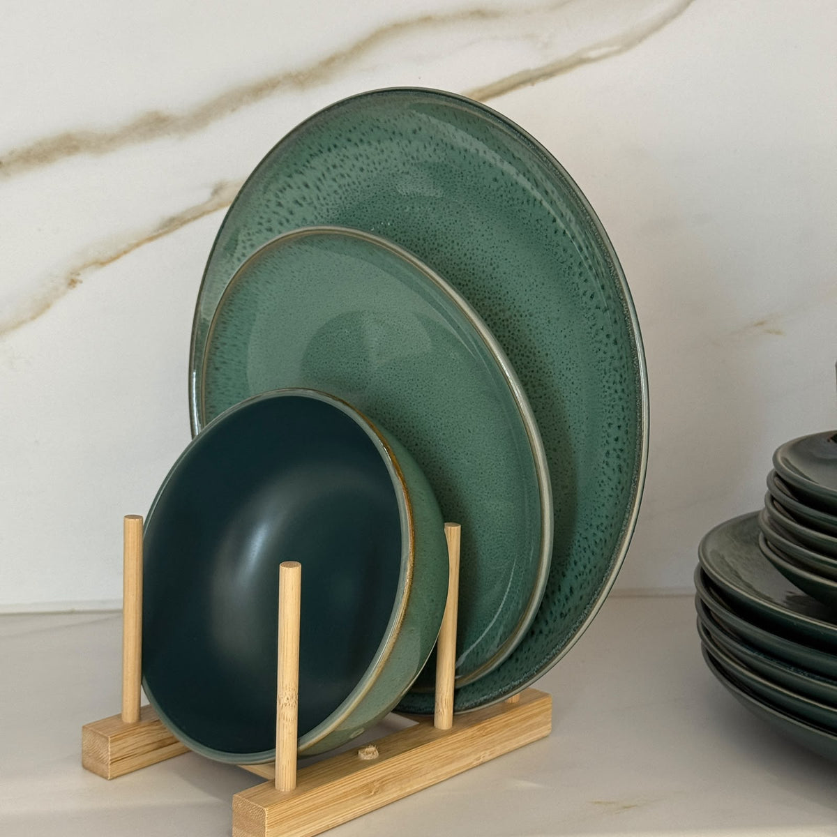 Vintage Ceramic Dinnerware Set - 18 PCS