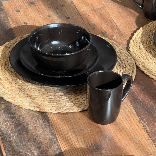 Luxury Black Ceramic Dinnerware Set - 16 PCS