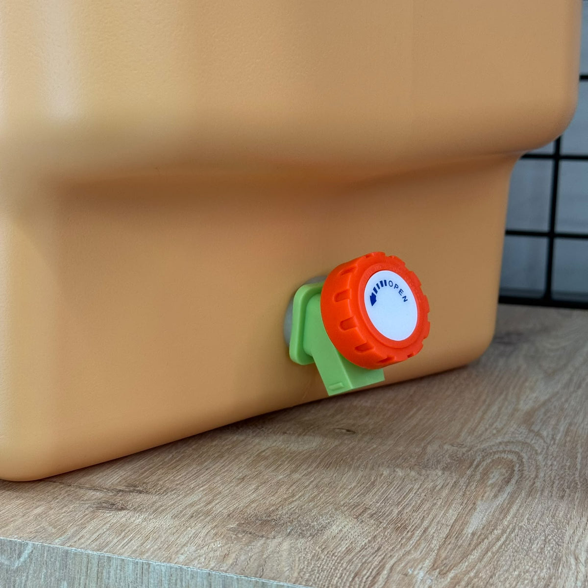 Portable Outdoor Water Container with Spigot & Soap Dispenser - 15L/ 20L/ 30L