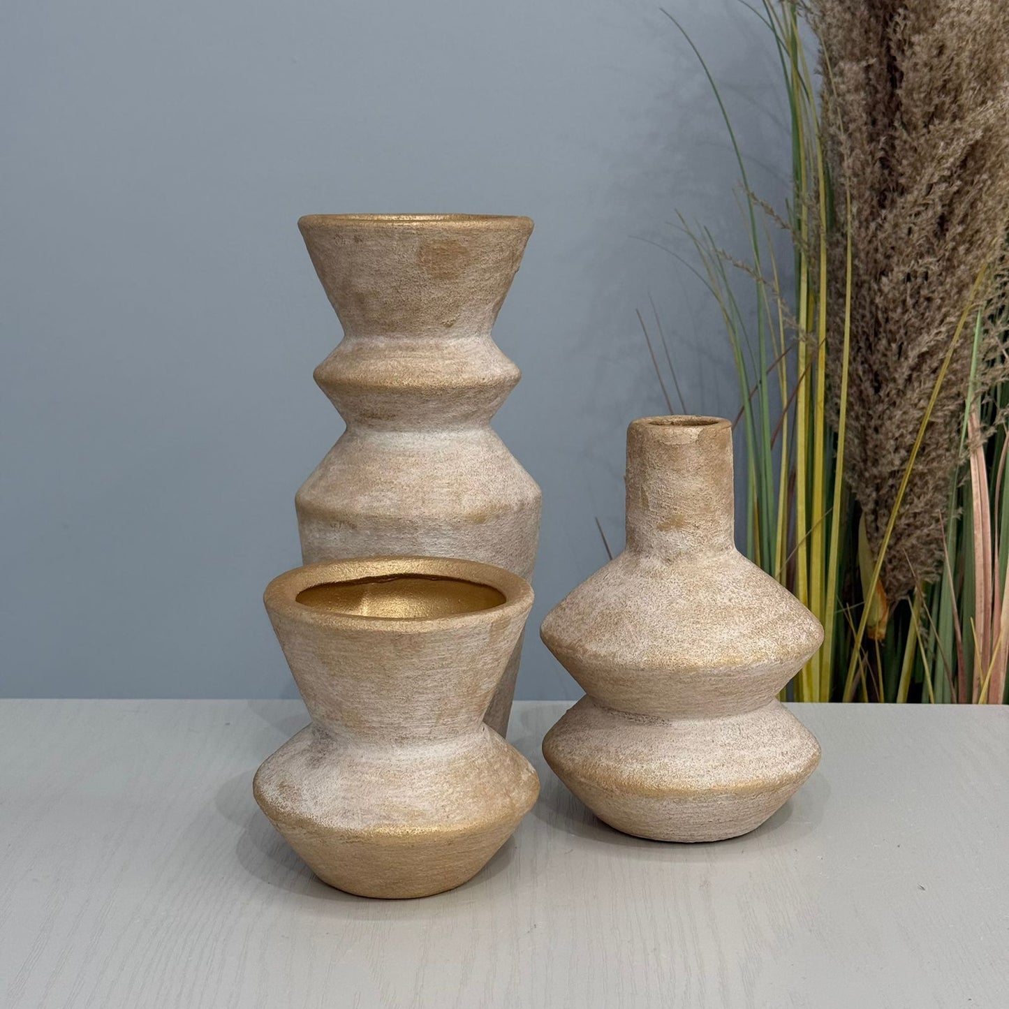 Elegant Vintage Style Vase Set – 3 Pieces